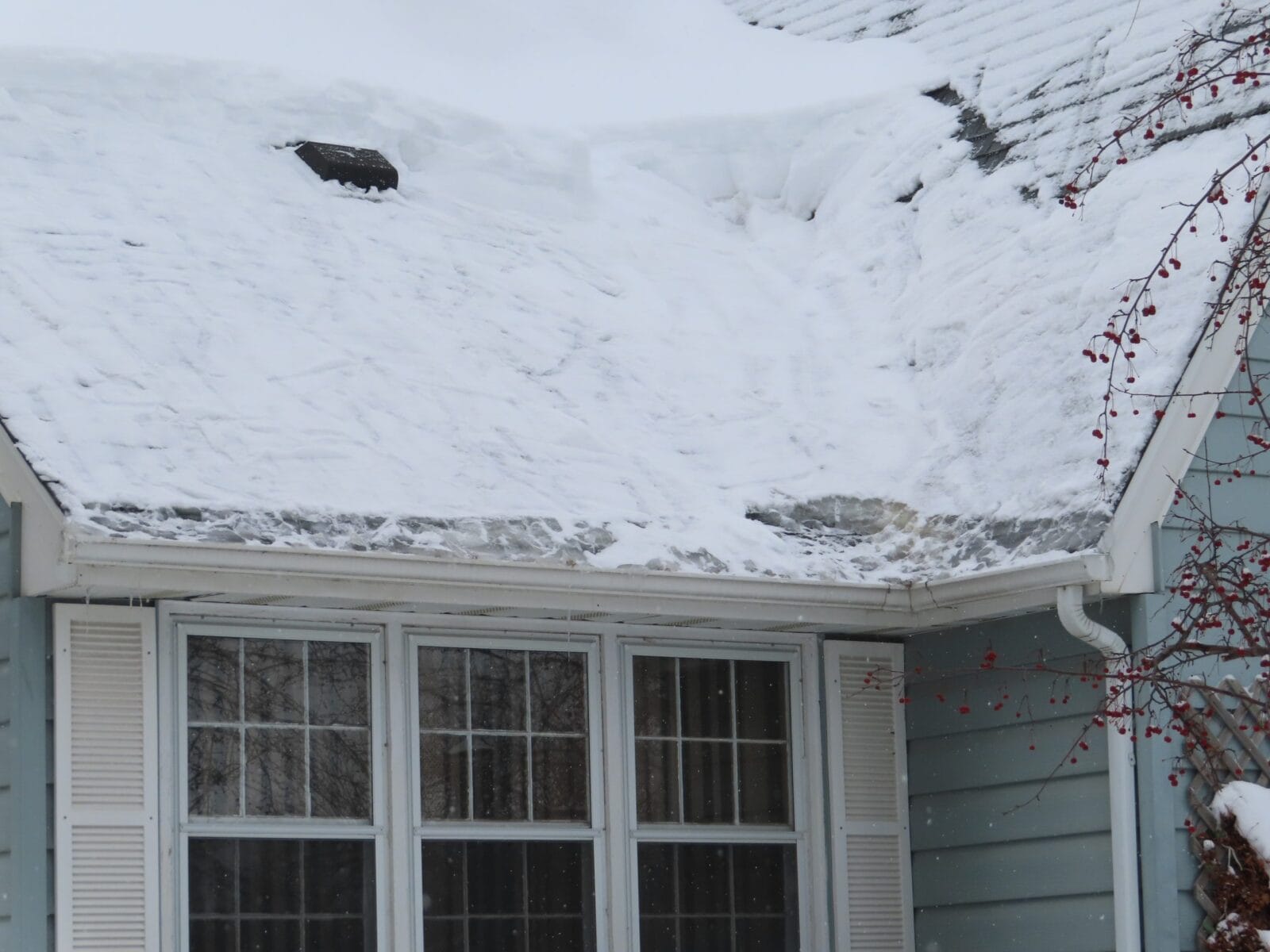 How ice dams form and how to correct it | Nordic Inspections
