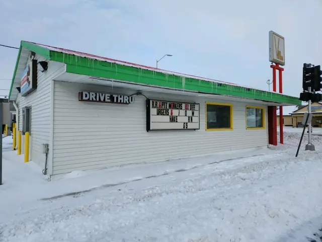 A restaurant building with a drive-thru, a commercial building inspected by Nordic Inspections in Dilworth, MN.