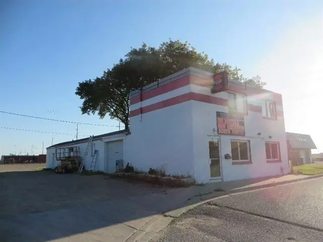 A commercial property with on-site parking — commercial building inspected by Nordic Inspections in Moorhead, MN.