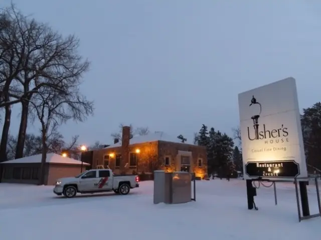 A quick-service restaurant building — commercial building inspected by Nordic Inspections in Moorhead, MN.